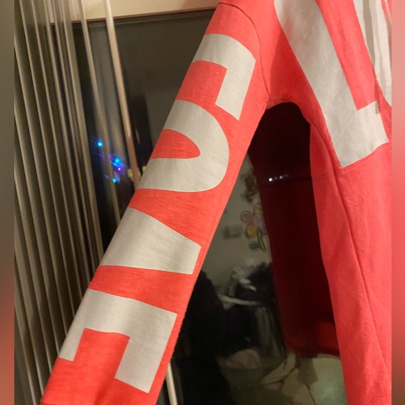 Women’s long sleeve pink hooded top - Picture 3 of 6